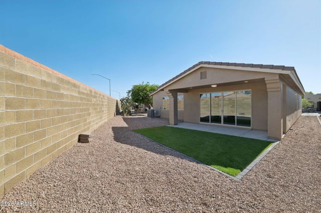 2249 N Shannon Way, Mesa, AZ 85215