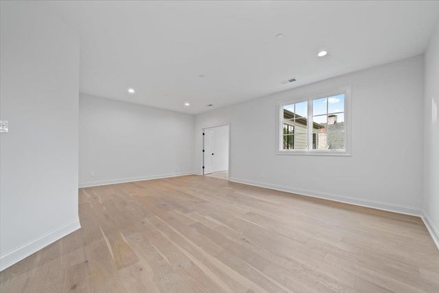 9170 OLD GREEN LN, Germantown, TN 38138