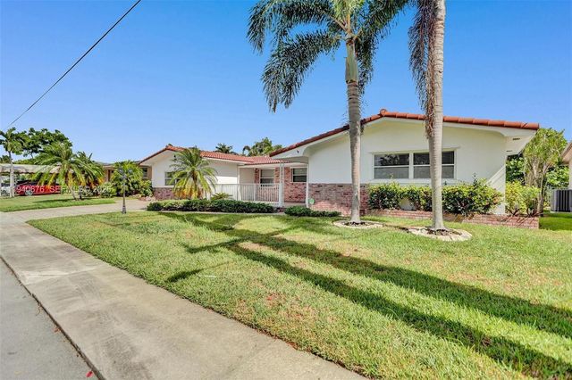 2827 Arthur St, Hollywood, FL 33020