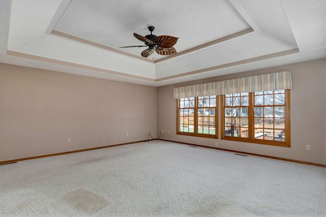 2524 S Overhill Avenue, Springfield, MO 65807