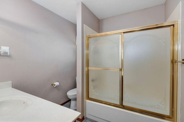 2524 S Overhill Avenue, Springfield, MO 65807