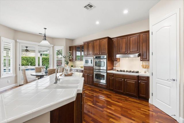 4706 Cattalo Way, Roseville, CA 95747