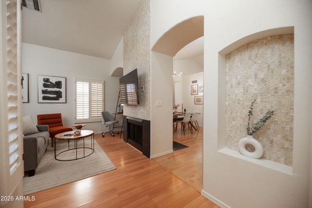 4117 E GLENHAVEN Drive, Phoenix, AZ 85048