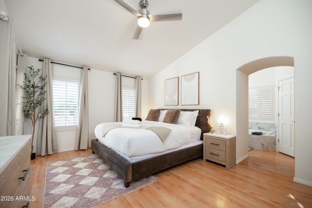 4117 E GLENHAVEN Drive, Phoenix, AZ 85048