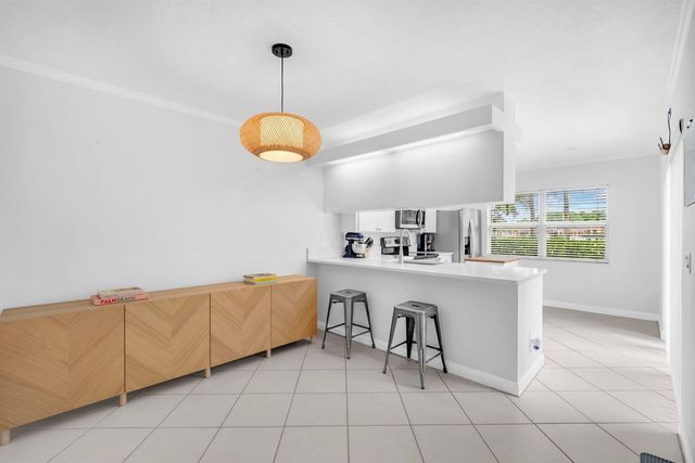 1805 Middleton Way, West Palm Beach, FL 33409