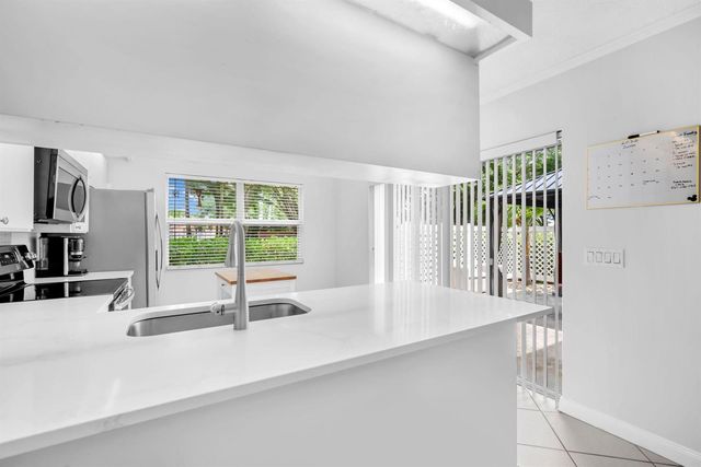 1805 Middleton Way, West Palm Beach, FL 33409
