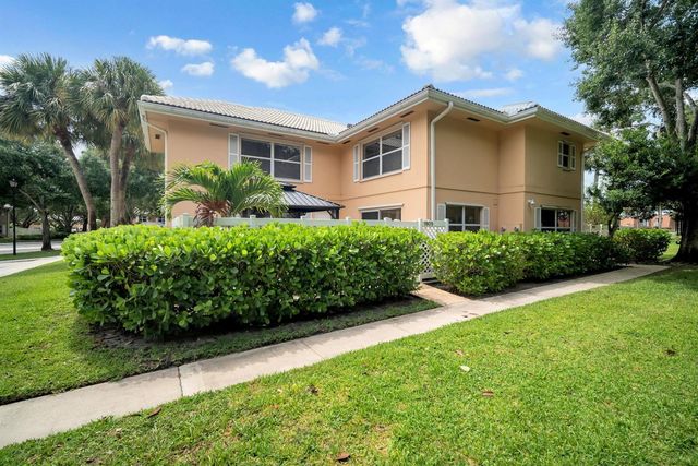 1805 Middleton Way, West Palm Beach, FL 33409