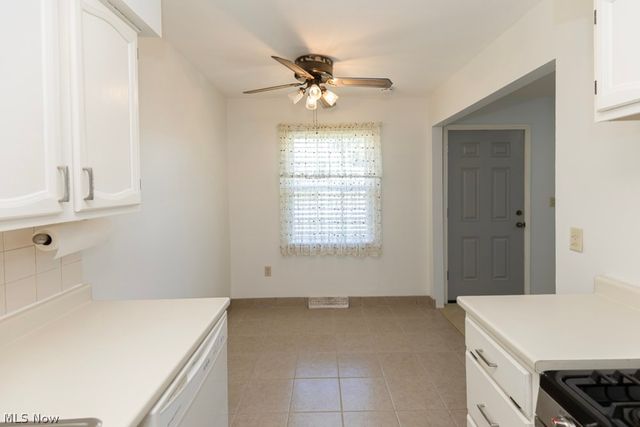 520 Ironwood Court, Elyria, OH 44035