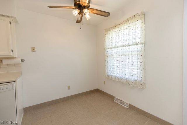 520 Ironwood Court, Elyria, OH 44035