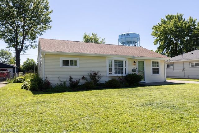 520 Ironwood Court, Elyria, OH 44035