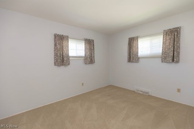 520 Ironwood Court, Elyria, OH 44035