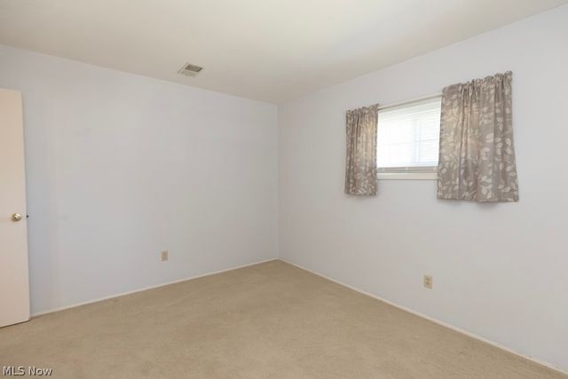 520 Ironwood Court, Elyria, OH 44035