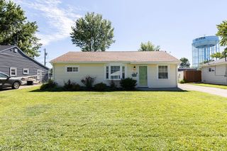 520 Ironwood Court, Elyria, OH 44035