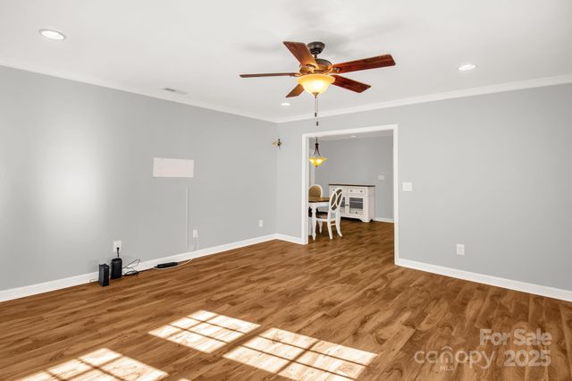 438 Valley meade Drive 43, Kernersville, NC 27284