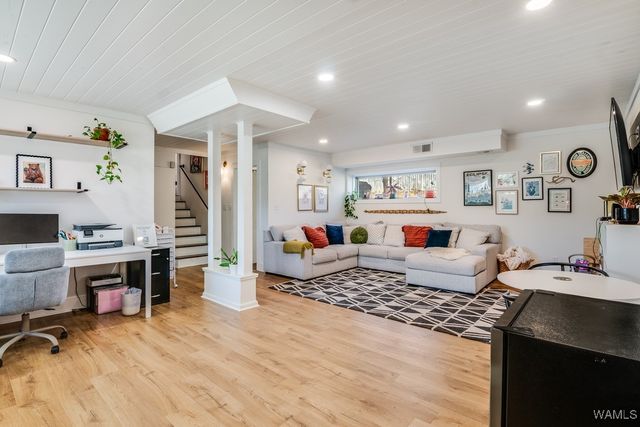 5328 Northwood Lake Dr W, Northport, AL 35473