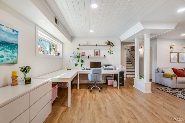 5328 Northwood Lake Dr W, Northport, AL 35473