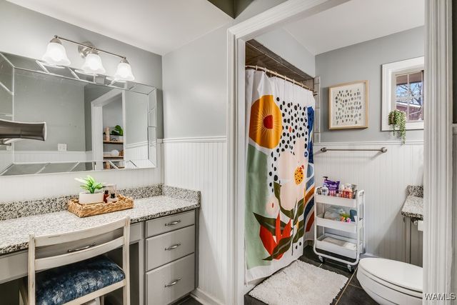 5328 Northwood Lake Dr W, Northport, AL 35473