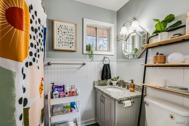 5328 Northwood Lake Dr W, Northport, AL 35473