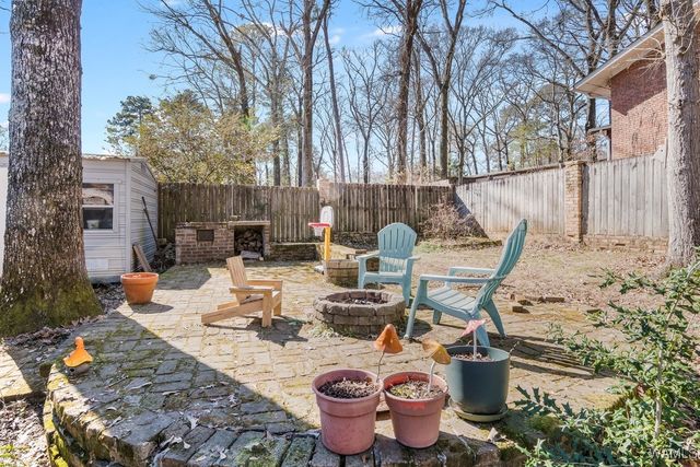 5328 Northwood Lake Dr W, Northport, AL 35473