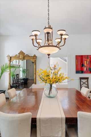 1015 Clifton Ln, Nashville, TN 37204