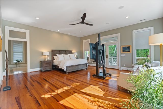 1015 Clifton Ln, Nashville, TN 37204