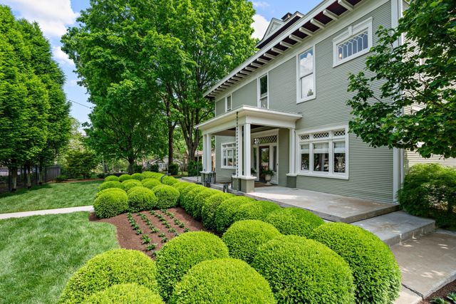 1015 Clifton Ln, Nashville, TN 37204