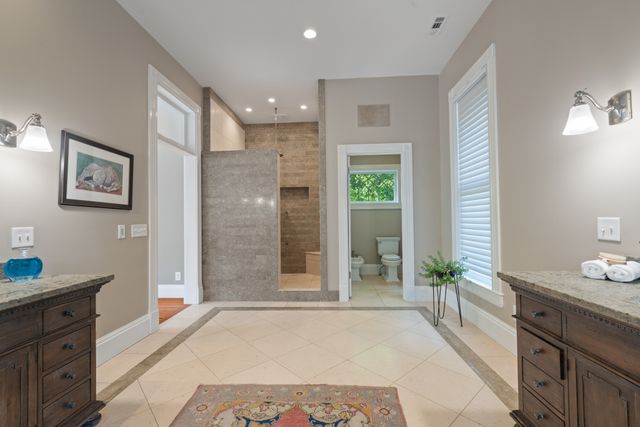 1015 Clifton Ln, Nashville, TN 37204