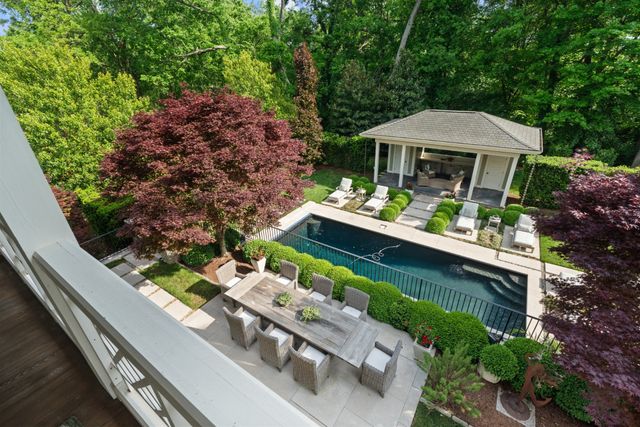 1015 Clifton Ln, Nashville, TN 37204
