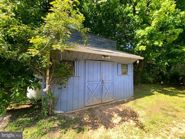 6 LONDONDERRY CT, Cochranville, PA 19330