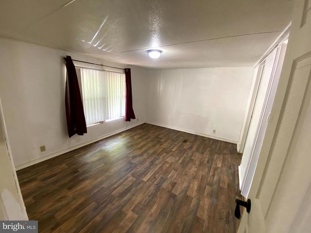 6 LONDONDERRY CT, Cochranville, PA 19330