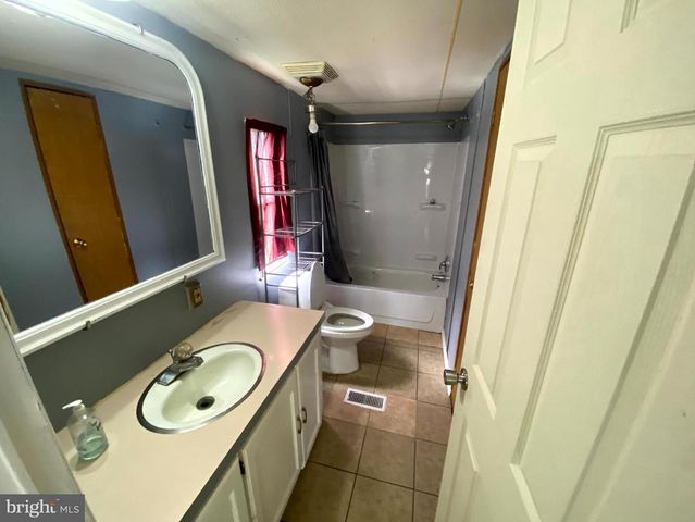 6 LONDONDERRY CT, Cochranville, PA 19330