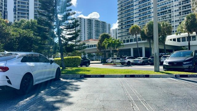 20505 E Country Club Dr 1739, Aventura, FL 33180