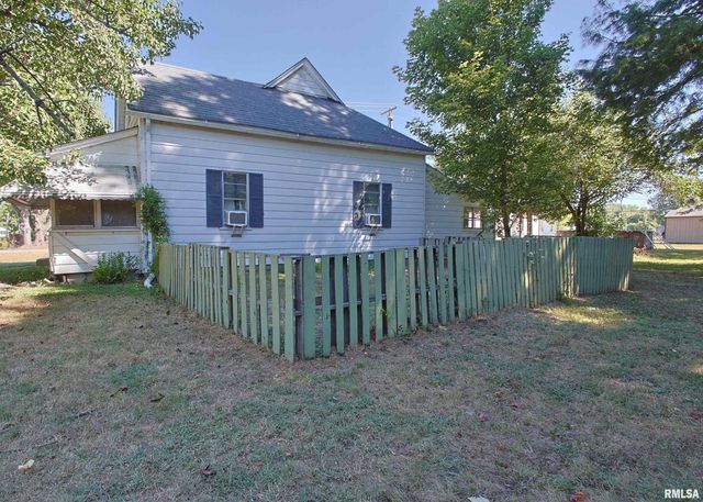 1020 N 16TH Street, Herrin, IL 62948