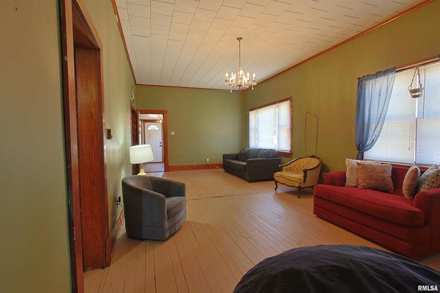 1020 N 16TH Street, Herrin, IL 62948