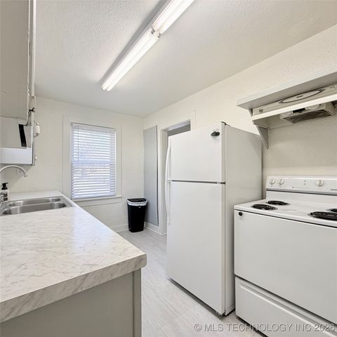 605 Russell Avenue, Tahlequah, OK 74464