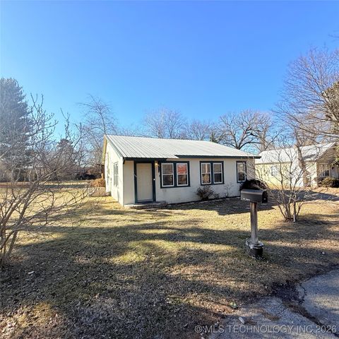605 Russell Avenue, Tahlequah, OK 74464
