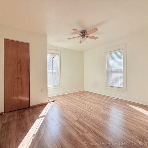 605 Russell Avenue, Tahlequah, OK 74464