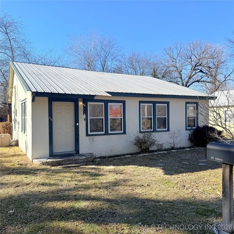 605 Russell Avenue, Tahlequah, OK 74464