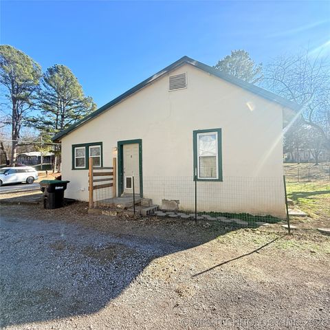 605 Russell Avenue, Tahlequah, OK 74464