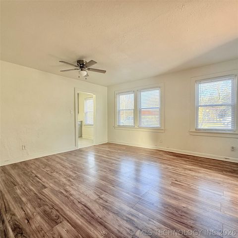 605 Russell Avenue, Tahlequah, OK 74464