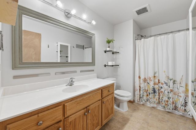 1020 Abbey Road, Northfield, MN 55057