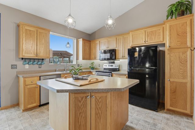 1020 Abbey Road, Northfield, MN 55057