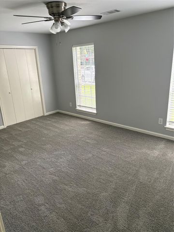 1402 Bellaire Boulevard, Alvin, TX 77511