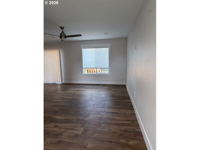 1010 2ND Ave, Seaside, OR 97138
