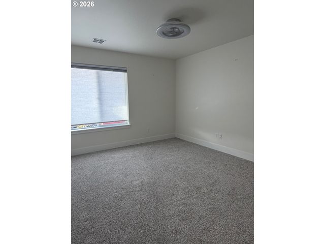 1010 2ND Ave, Seaside, OR 97138