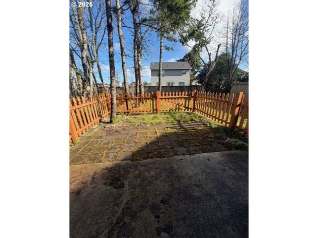 1010 2ND Ave, Seaside, OR 97138