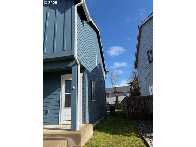1010 2ND Ave, Seaside, OR 97138