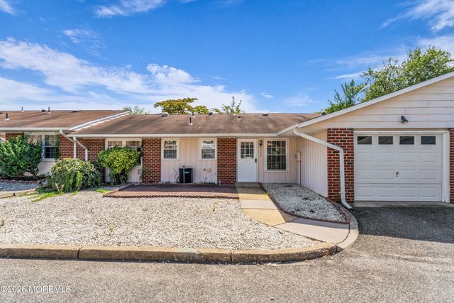 995 Argyll Circle B, Lakewood, NJ 08701