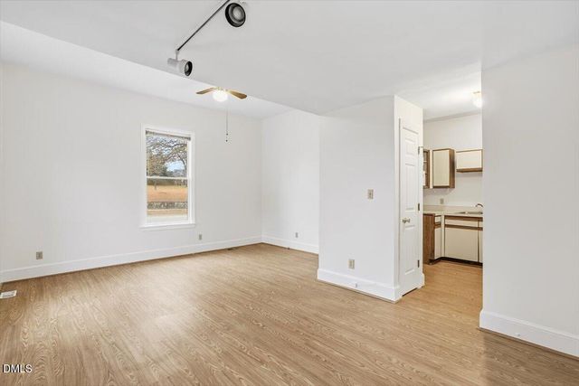 208 N Buchanan Boulevard 4, Durham, NC 27701