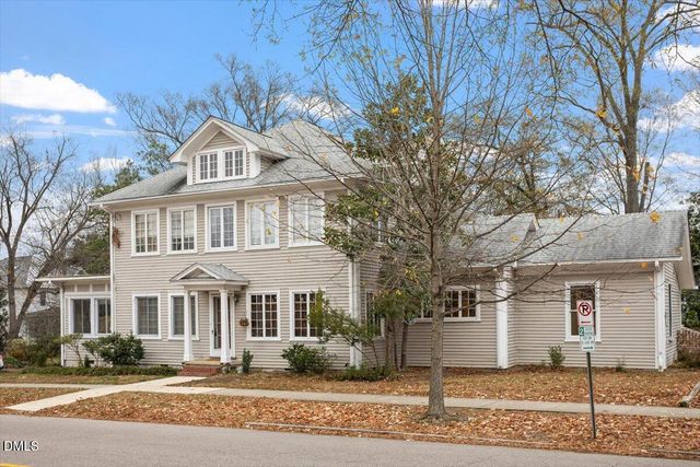 208 N Buchanan Boulevard 4, Durham, NC 27701